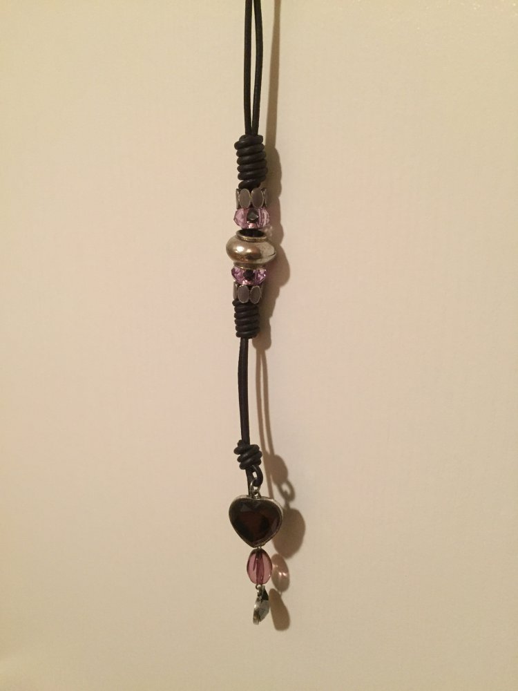 NEU - Halskette aus Leder, Kette, Collier, Modeschmuck, Accessoires
