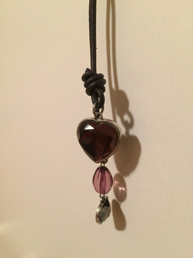 NEU - Halskette aus Leder, Kette, Collier, Modeschmuck, Accessoires