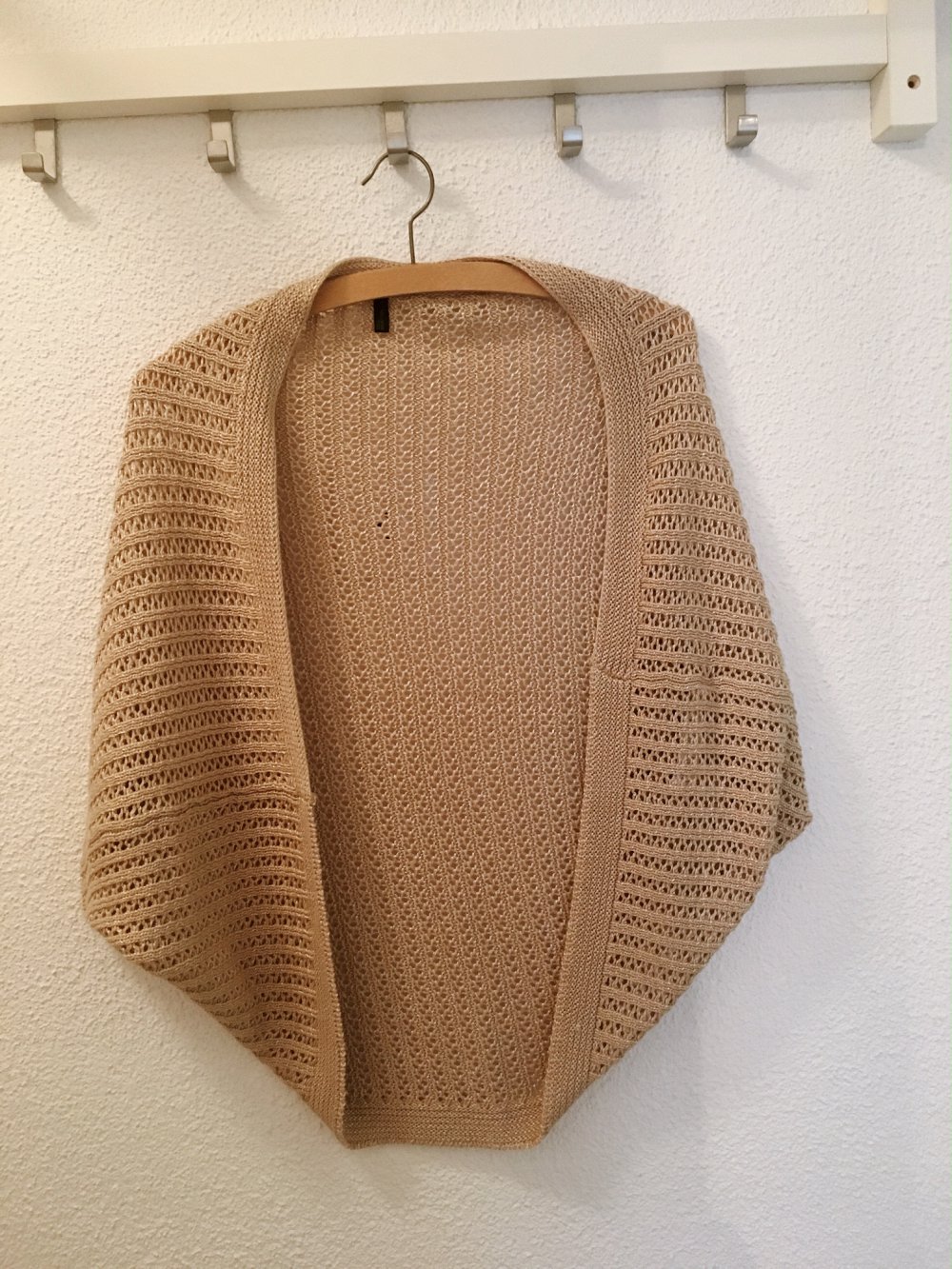 Jäckchen Beige