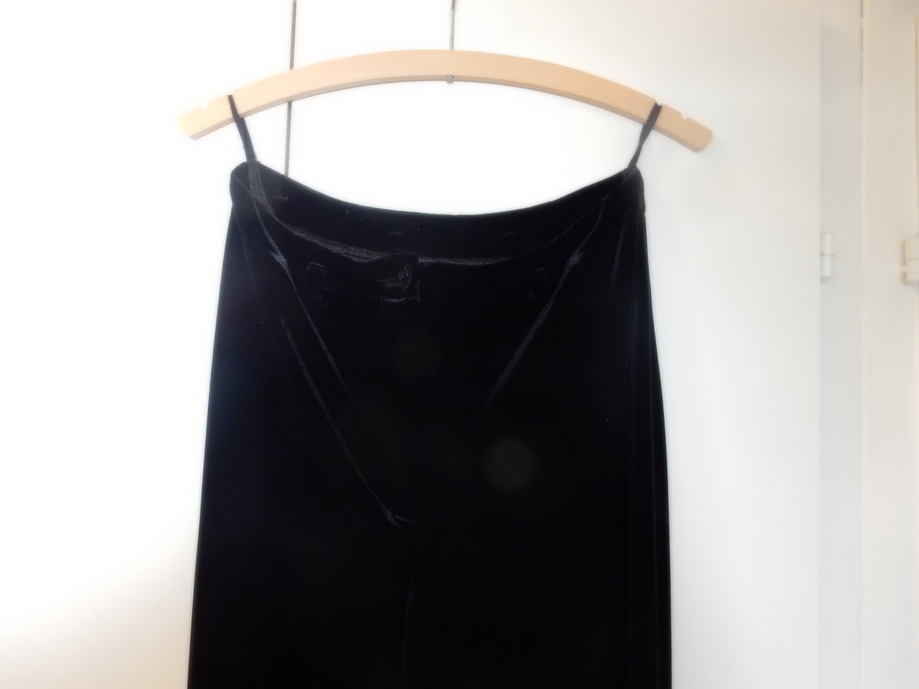 schwarze Samthose, Gr. 38, selten getragen