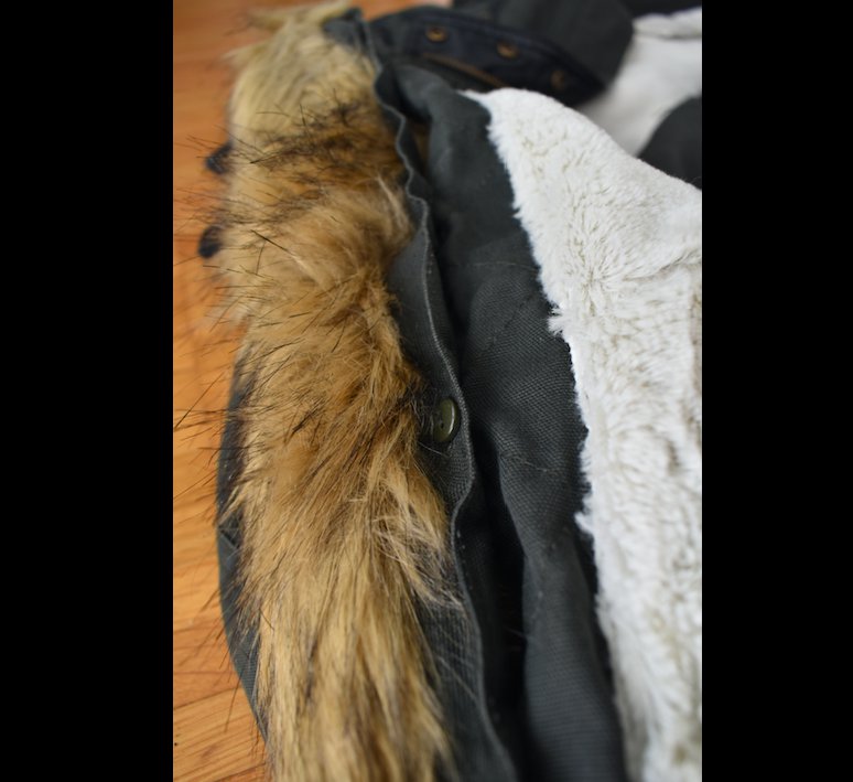 Olivgrüner Damenparka