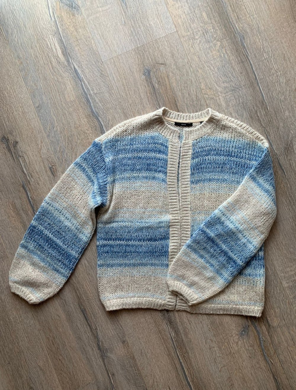 Strickweste von Zero, Neu