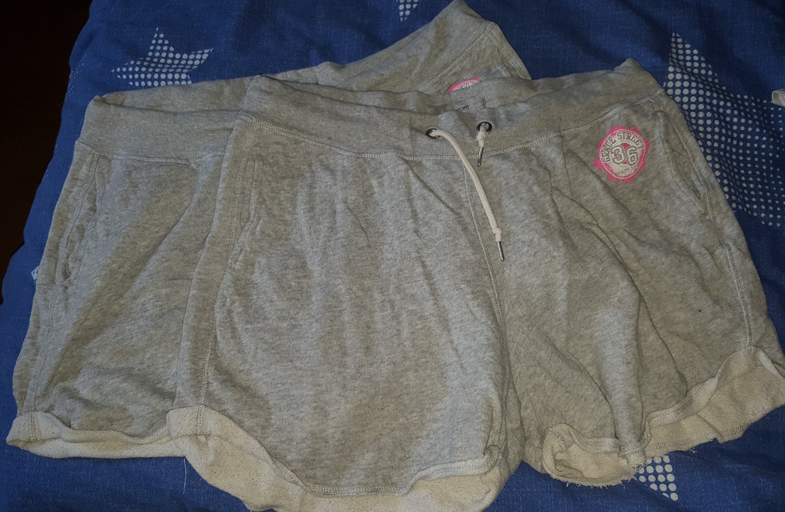 2 Shorts Gr. L von H&M