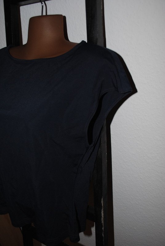 Damen-T-Shirt Gr. 42 (ca. M) schwarz Bekleidung Fashion kurz Crop Top