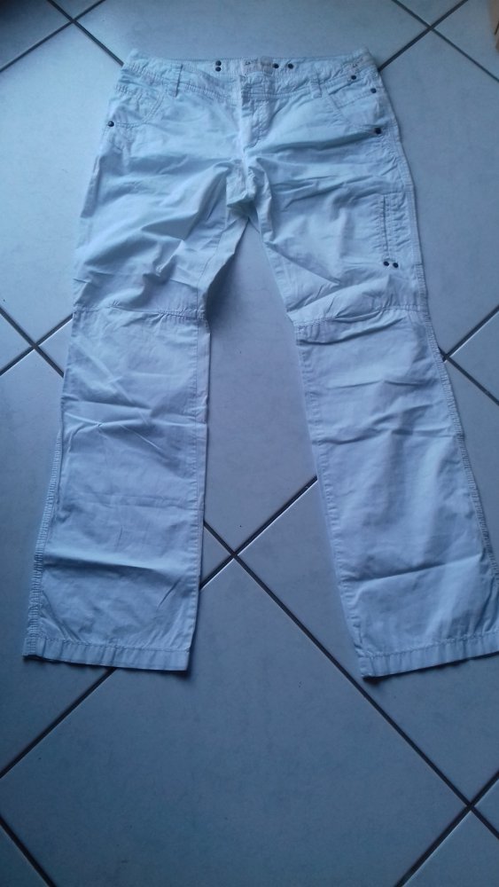 schöne weiße Sommerhose von Esprit Gr. 38 € 10,--