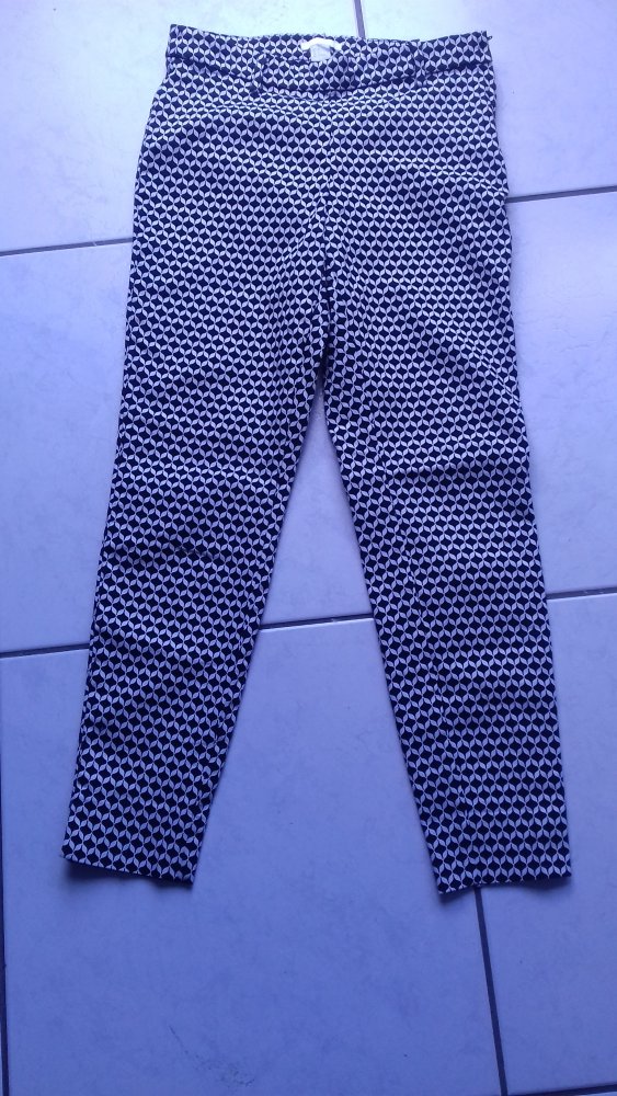 tolle Strechhose von H&M Gr. 36  € 7,--