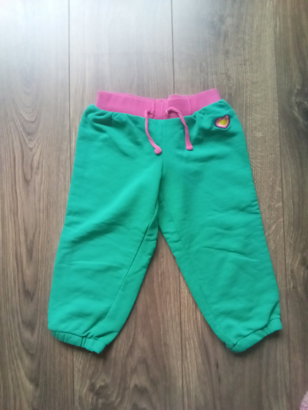 Jogginghose topolino grün 98 Schlupfhose Herz