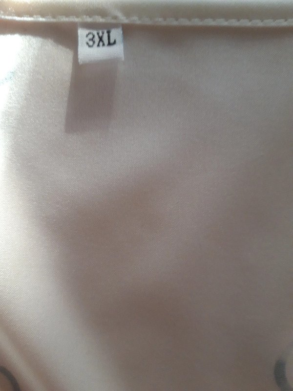 Weiße Bluse mit Herzen 