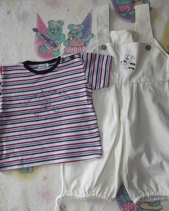 Schöne Latzhose und Shirt von Tüpfel 