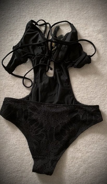 Monokini Badeanzug mit Cutouts Bikini 