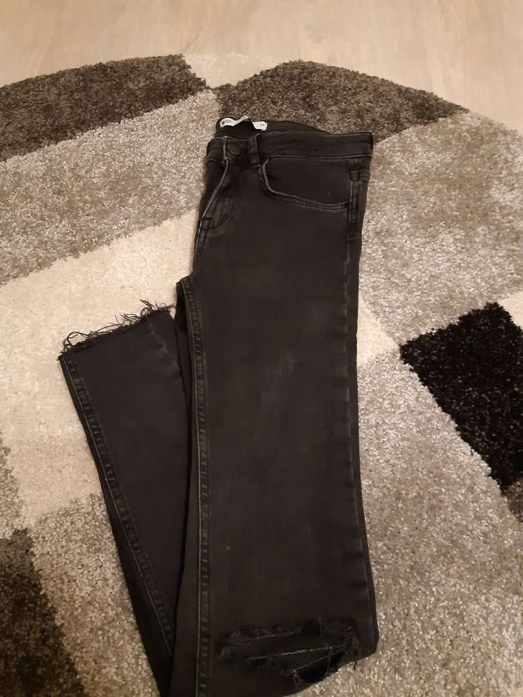 Dungelgraue Hose 