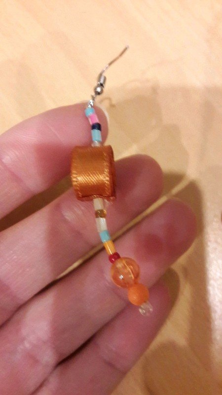 Orange Ohrhänger aus Brasilien handmade