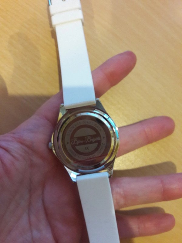 Damenuhr weiß mit Silikonarmband von BjiouBrigitte
