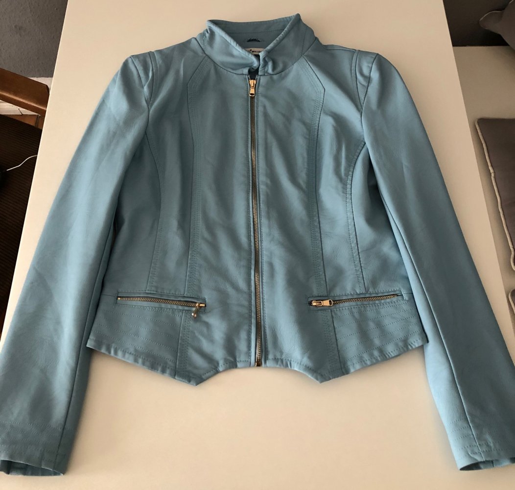 Französische babyblaue Kunstlederjacke! Neu!