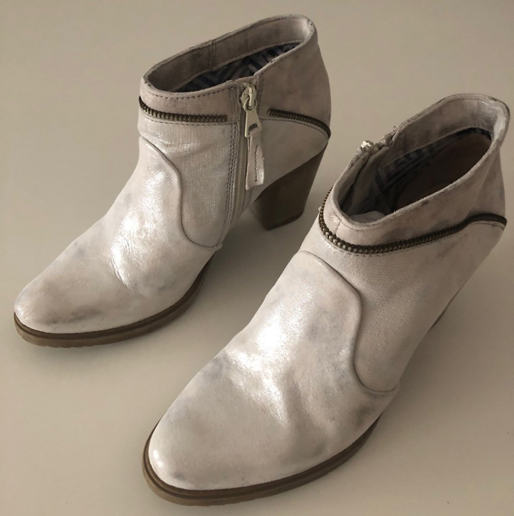 Silberne auffällige Stiefelette! Neu!
