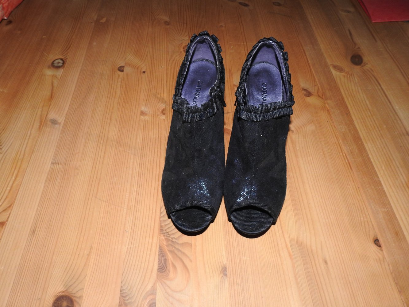 schwarze Pumps, Catwalk, Gr. 39, neu und ungetragen 