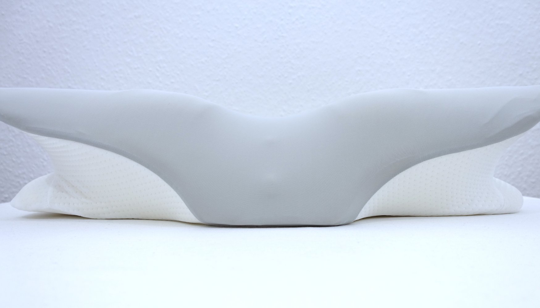 Orthopädisches Memory Foam Kissen mit kühlendem Bezug ✮NEU✮