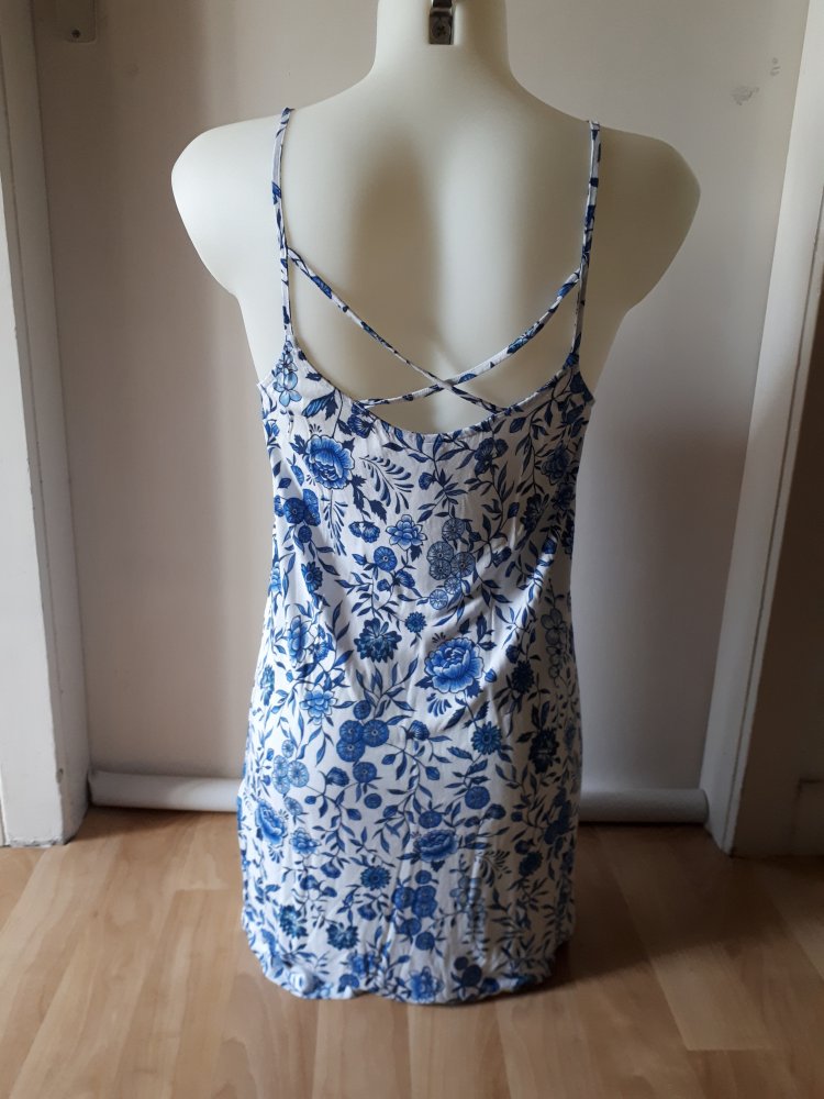 Kleid von H&M blau weiß Größe 38 S M Sommerkleid Viskose