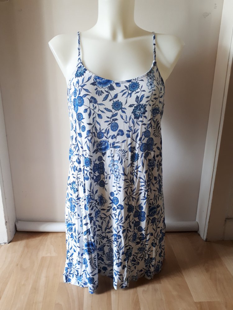 Kleid von H&M blau weiß Größe 38 S M Sommerkleid Viskose