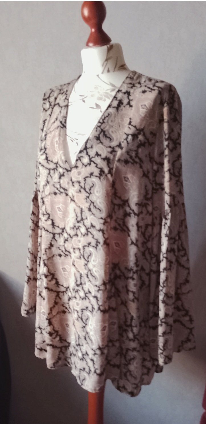 Ginatricot Damen Tunika Long Bluse Gr-44 rosa schwarz gemustert