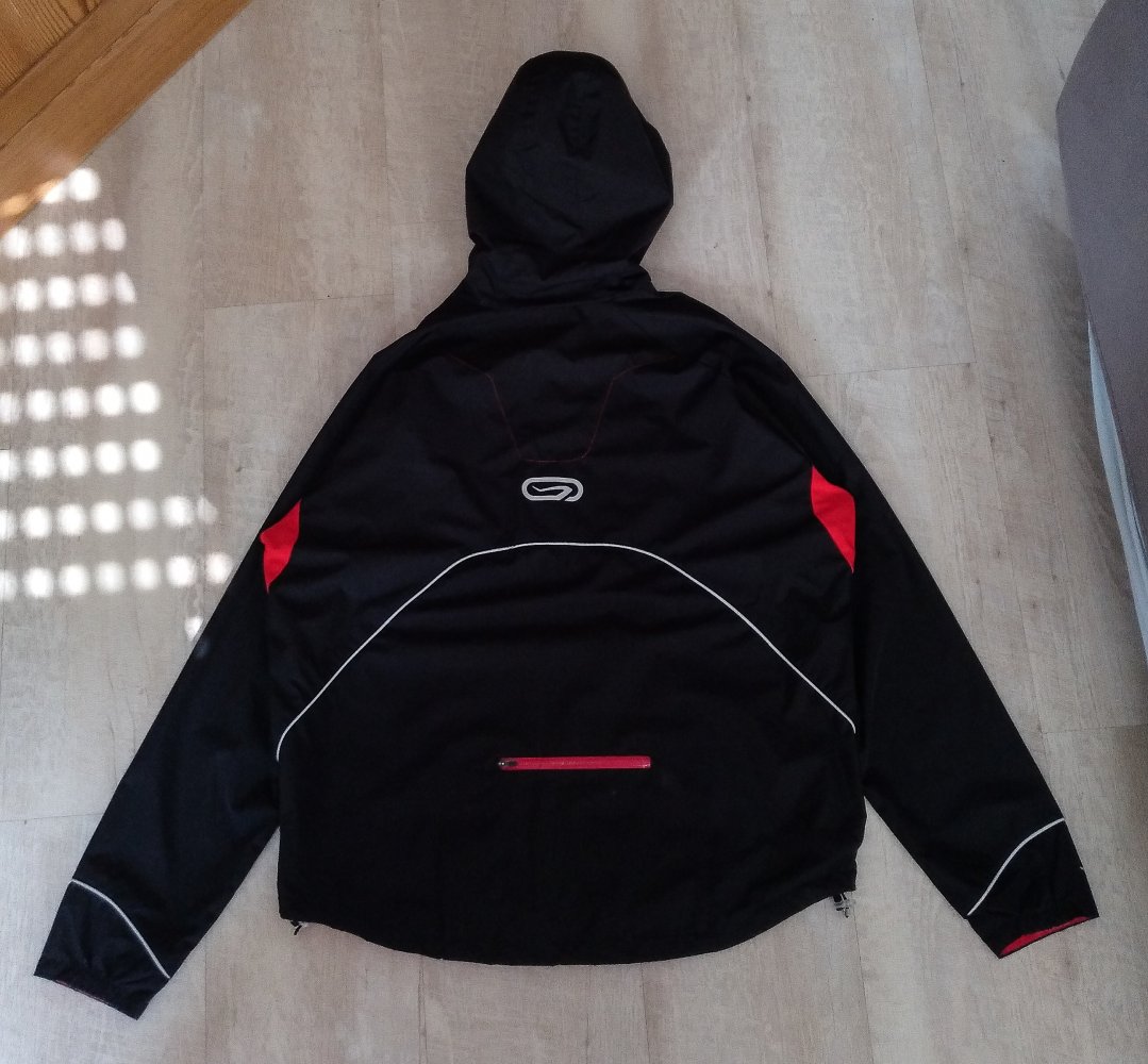 Kalenji Runner Wind Regen Jacke XXL rot schwarz reflektor Sport Running Training