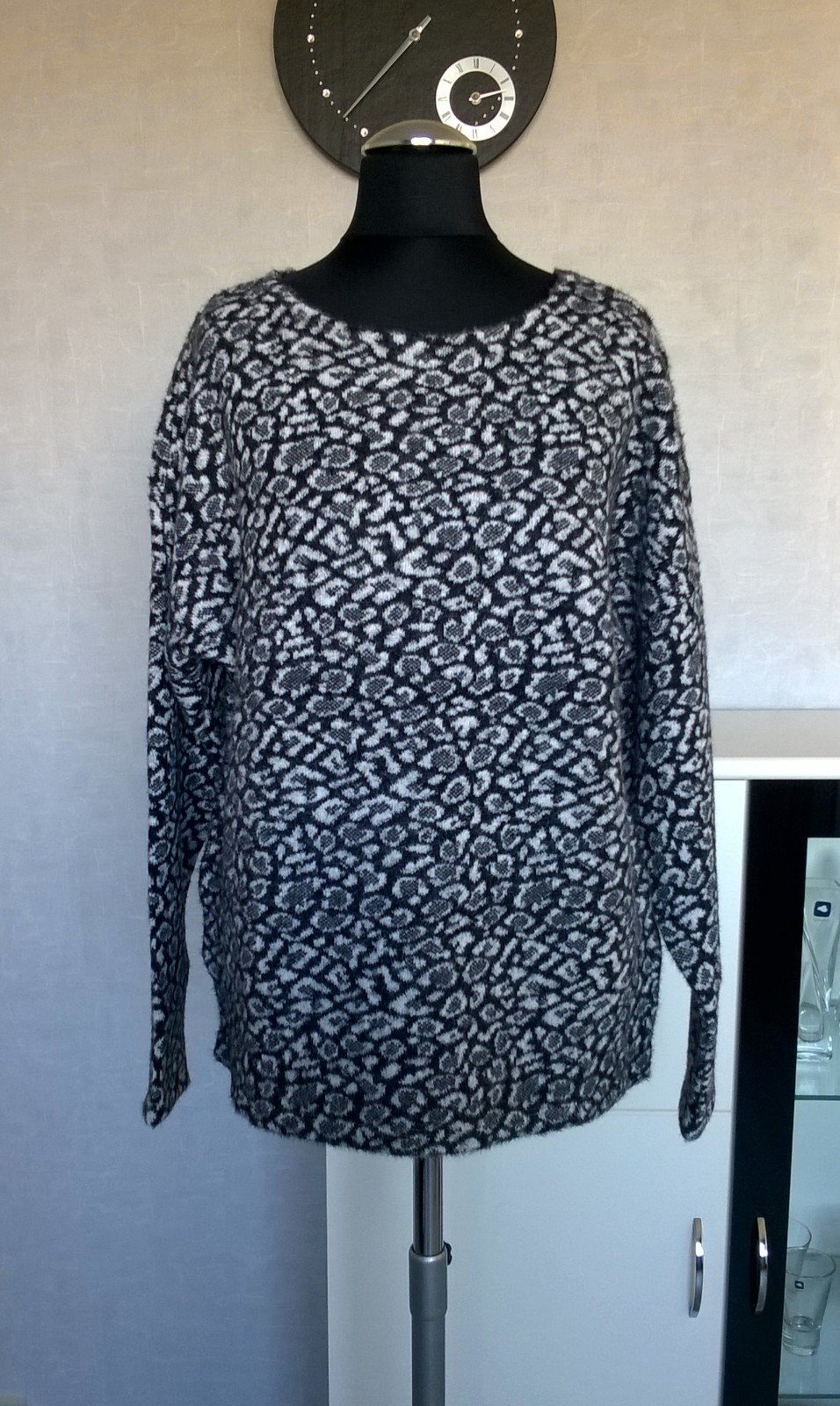 Pullover Pulli Oversize schwarz weiß Leo Gr. M Orsay neu mit Etikett