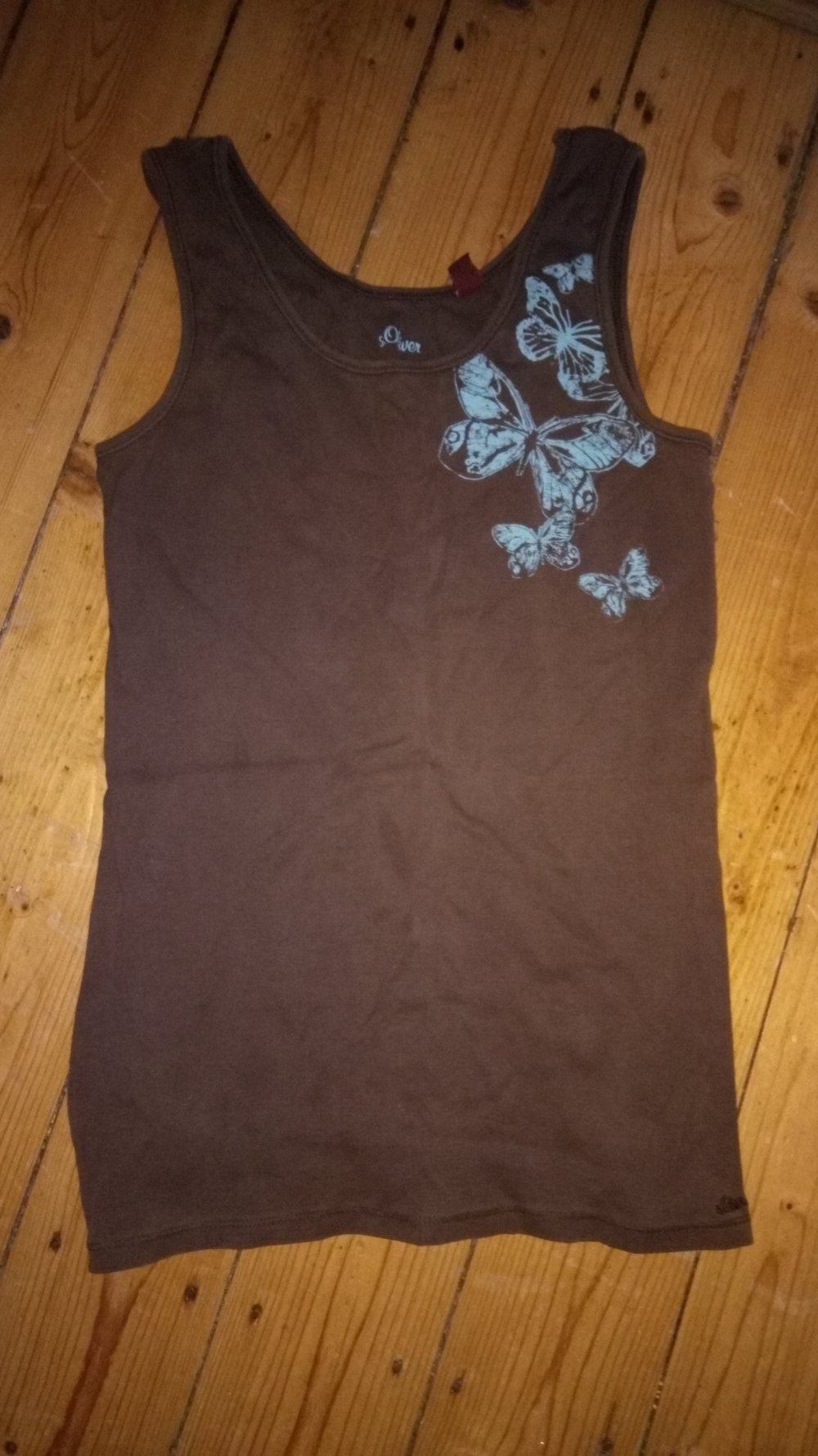 Top mit Schmetterlingsaufdruck