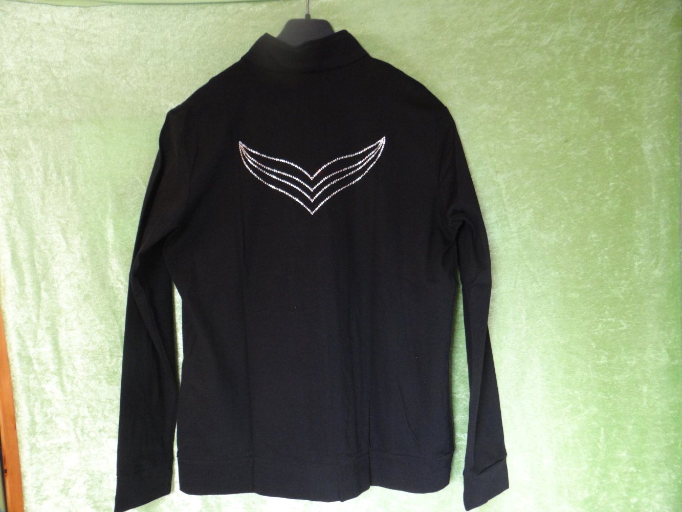 Trigema Jacke veredelt mit Kristallsteinen vorn und hinten, schwarz Gr. XL