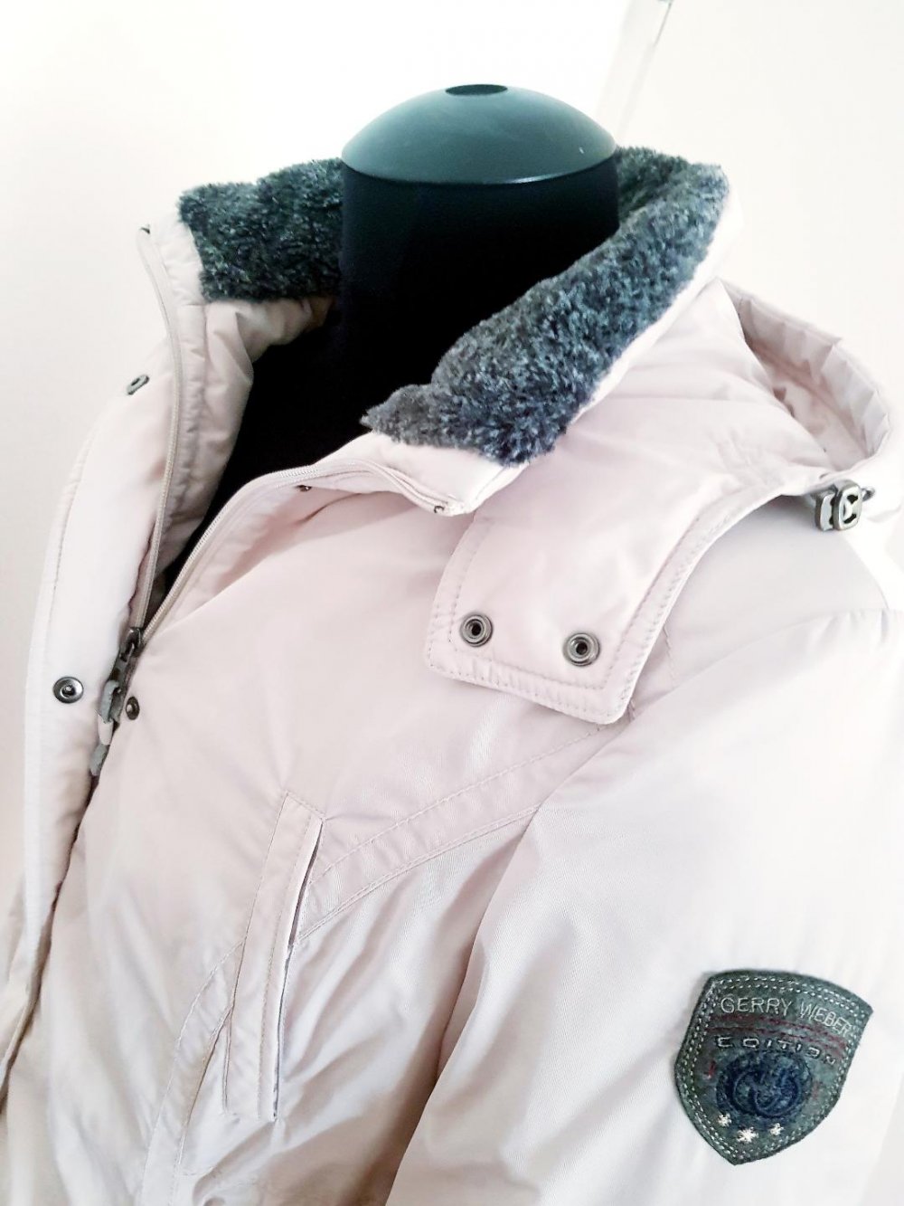 Wintermantel Gerry Weber m. Kapuze u. Fell Damen Gr. 42