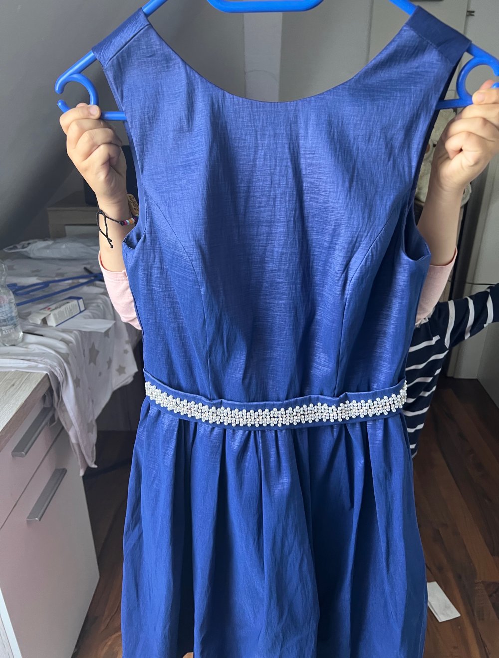 blaues Kleid