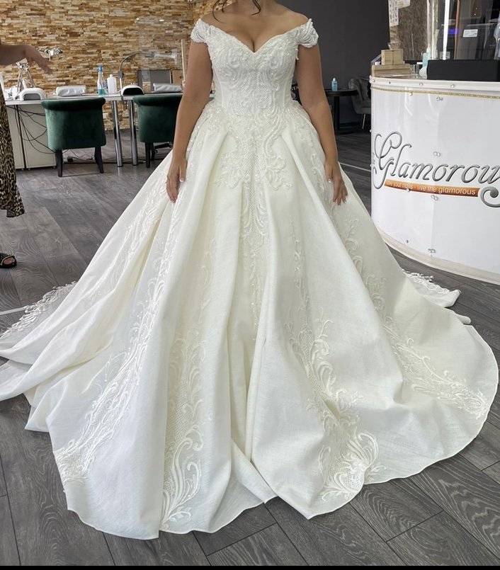 Brautkleid