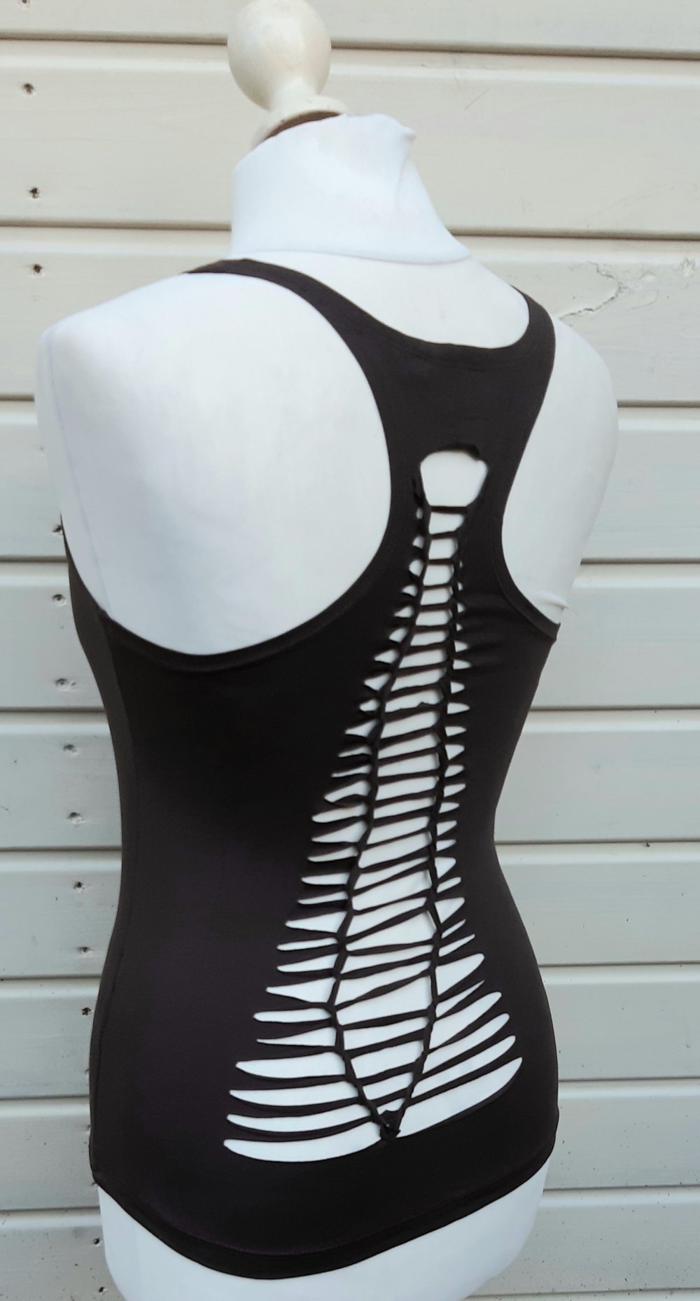 Yogatop yoga yogashirt top #trägertop geflochten braided biobaumwolle dunkelbraun