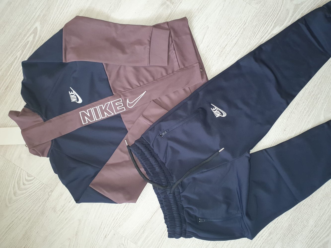 adidas Jogger 