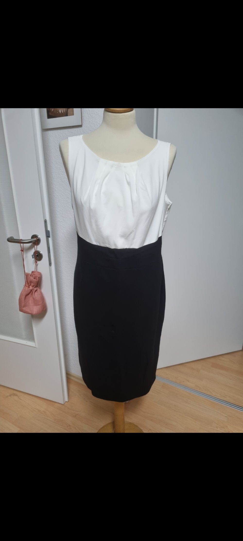 Damenkleid