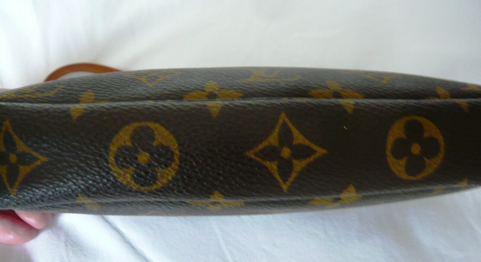  Louis Vuitton Pouchette Accessoire Vintage Mongram