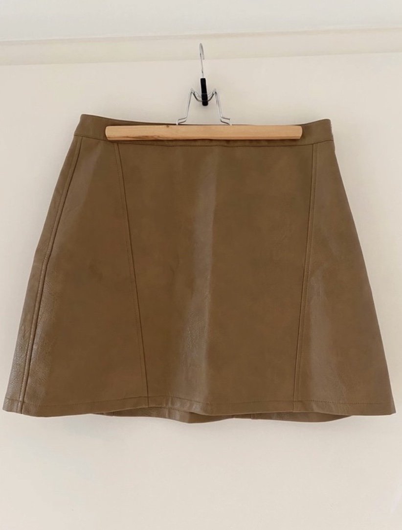 Zara Lederrock Beige