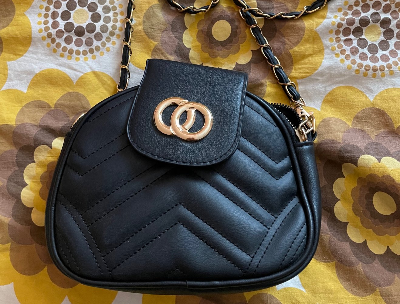 schwarze Tasche