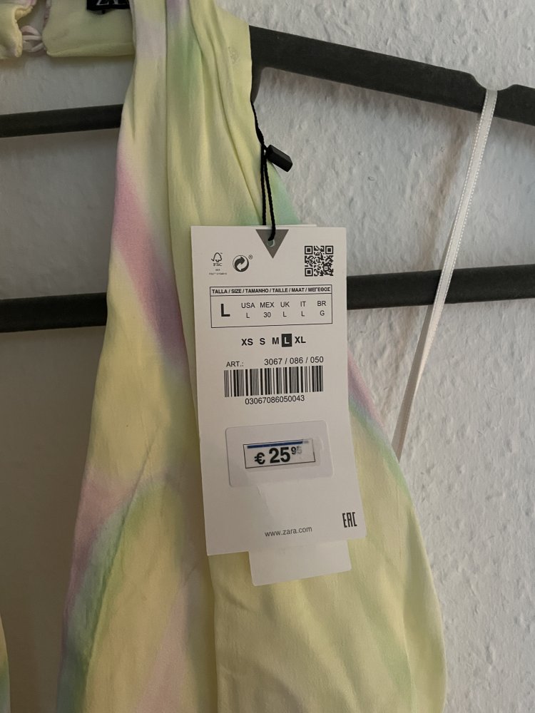 Zara Neckholder