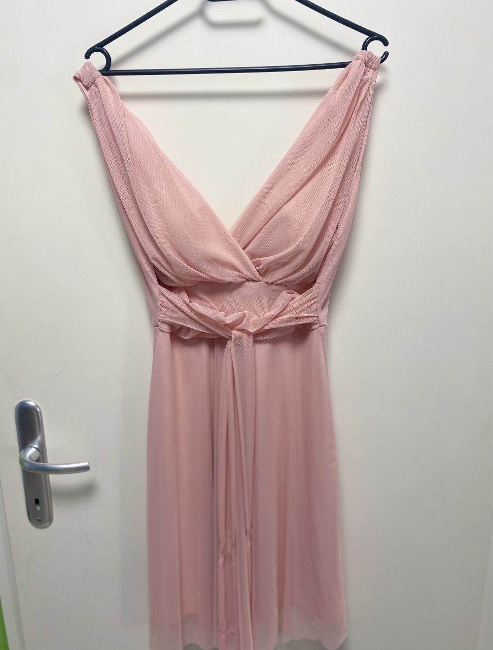 Schönes Abendliches Sommerkleid