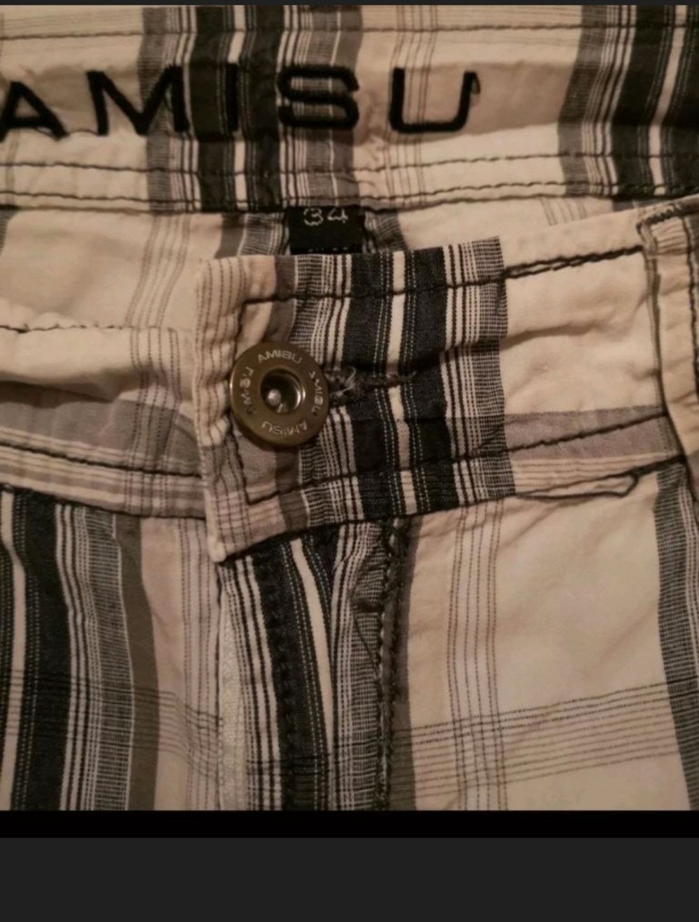 Kurze Hose Gr. 34