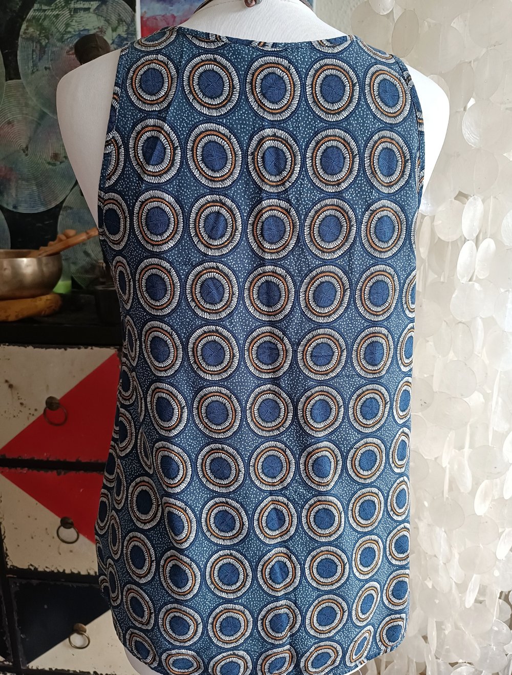 luftiges Shirt blau buntes interessantes Muster Kreise H&M 100% Viskose 38/S