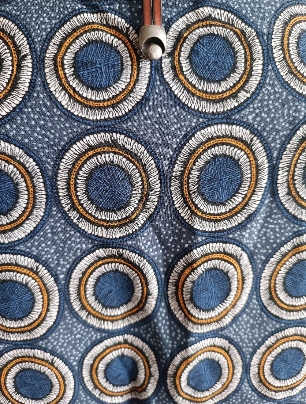 luftiges Shirt blau buntes interessantes Muster Kreise H&M 100% Viskose 38/S