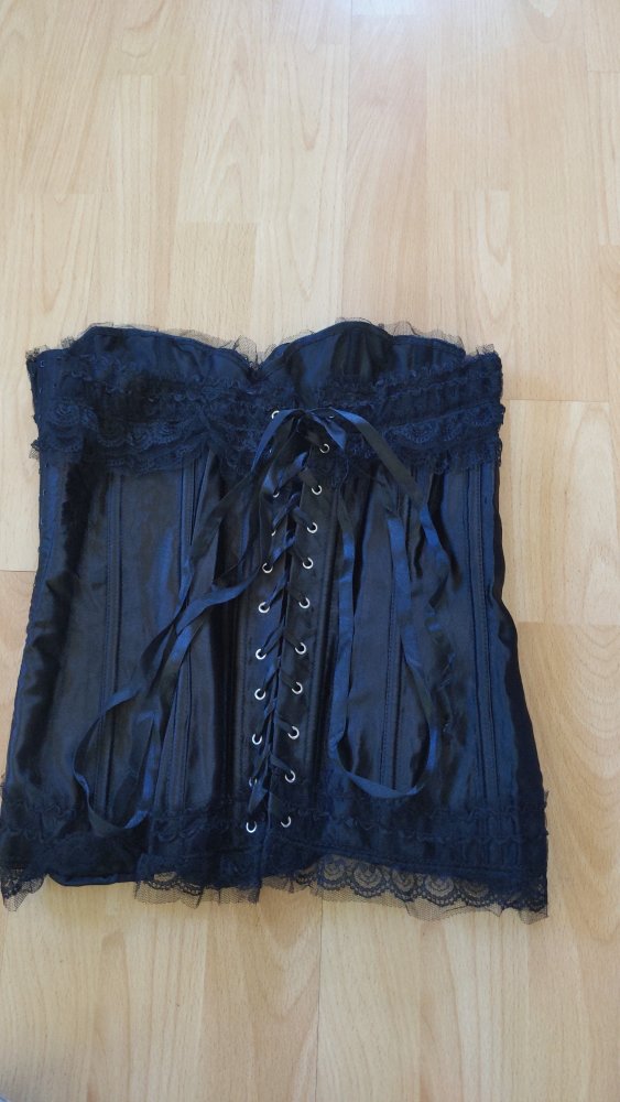Corsage mit Spitze 