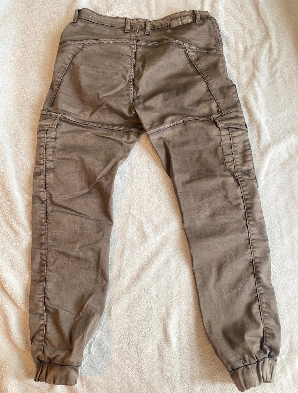 cargo hose gang giselle