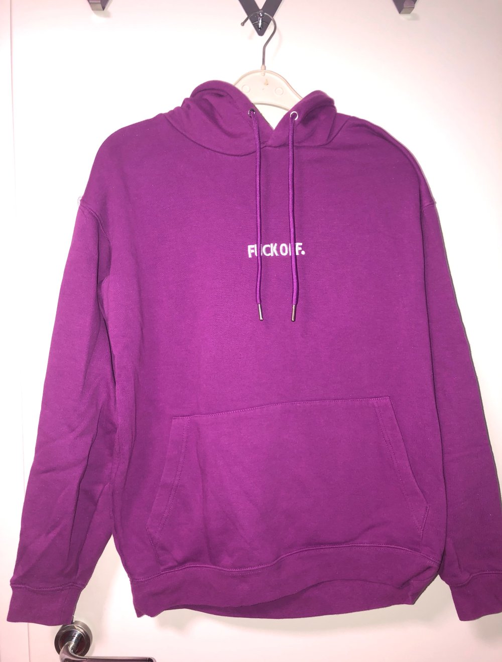 lila pulli