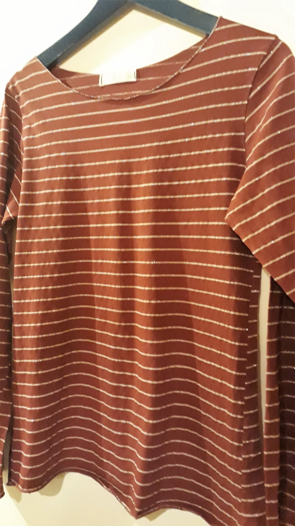 Tolles, elegantes Damenshirt von Anna Justper, Gr. M, für nur 4,-€
