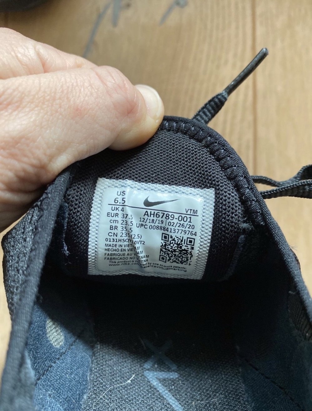 Nike Air 27C