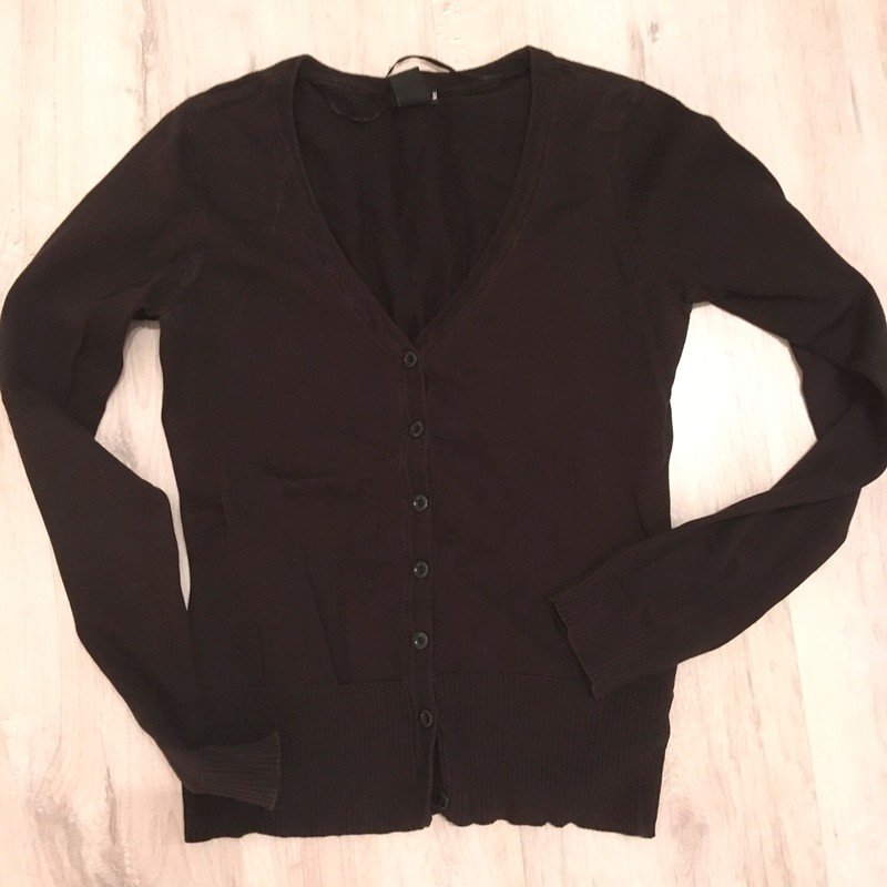 schwarzer Pulli