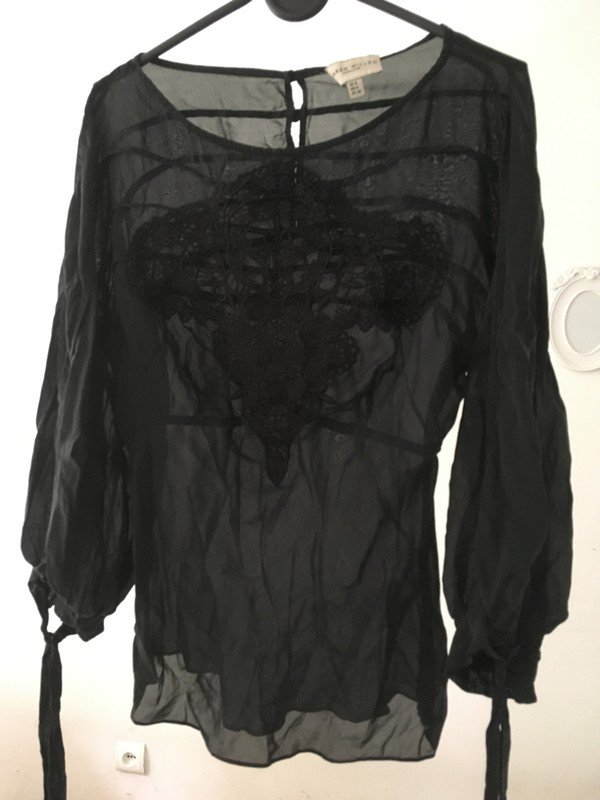 Schwarze Bluse