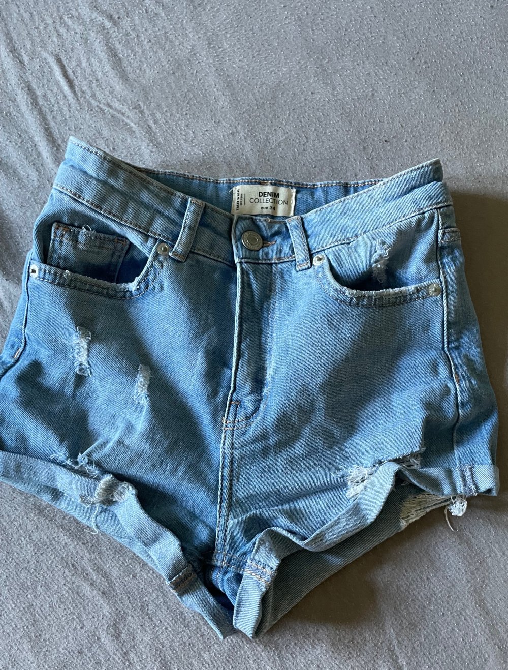 Kurze Jeans Hose